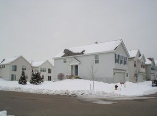 1476 Yorkshire Ln, Shakopee, MN 55379