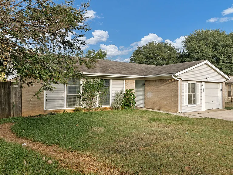 6104 Kelly Elliott Rd — Photo 16