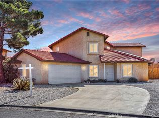 14391 Riverside Cir, Hesperia, CA 92345