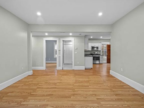 2nd image of 25 Howes St APT 3