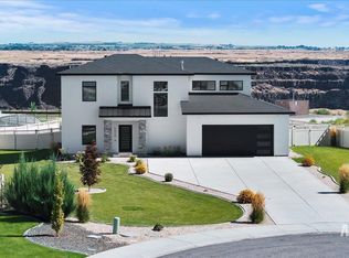 2230 Stricker Pl, Twin Falls, ID 83301