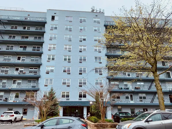 20 Cliff St APT 5C, Staten Island, NY 10305