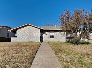 923 Meadow Mead Dr, Allen, TX 75002