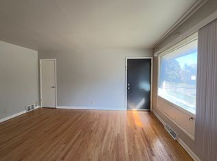 5105 N 84th St APT 3, Milwaukee, WI 53225