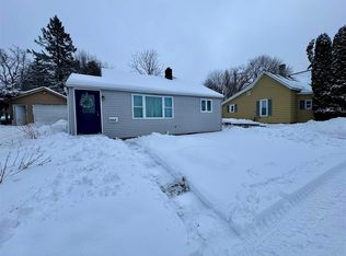 1023 Emmet St, Petoskey, MI 49770