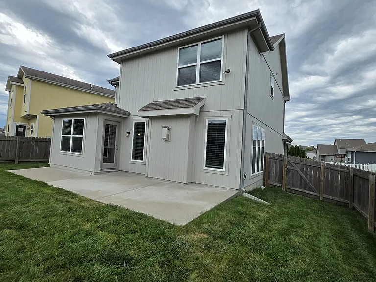 1001 SW Arborfair Dr — Photo 24