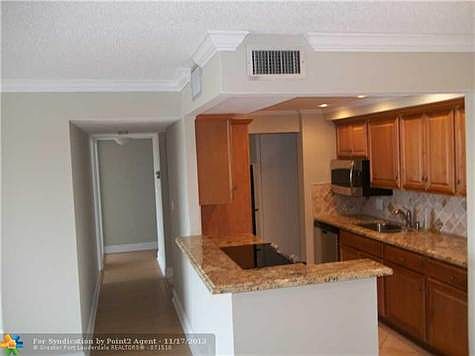 3rd image of 801 S Federal Hwy APT 611