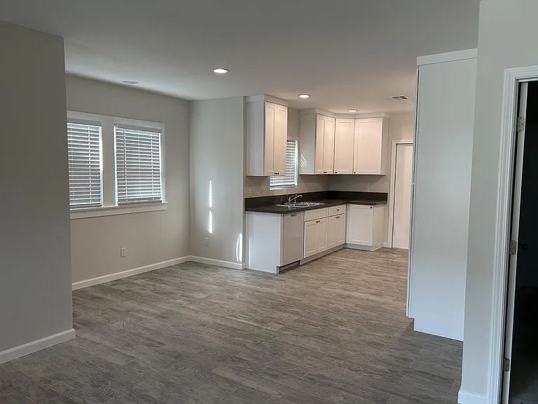 5975 Grand Ave — Photo 5