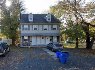 942 Mill Rd, Bensalem, PA 19020