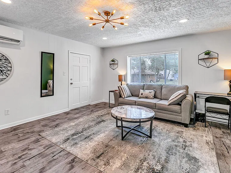 22615 Hilltop Ave #2 — Photo 12