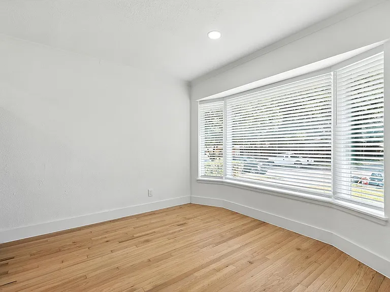 6519 Ravendale Ln #6519 — Photo 7