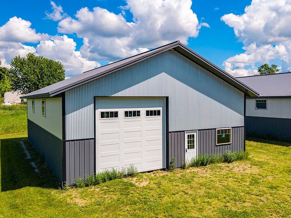 2nd image of 26809 Lidstrom Rd