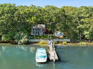 210 Redwood Rd, Sag Harbor, NY 11963