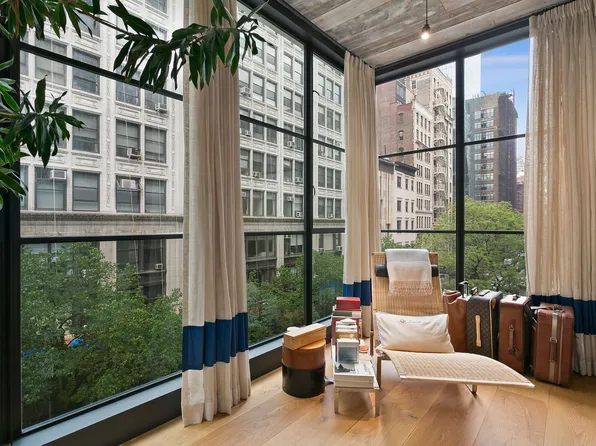 10 East 22nd Street image 18 of 24