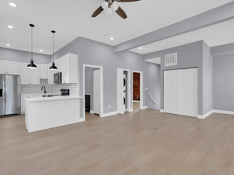 3500 Magnolia Ave #2F — Photo 3