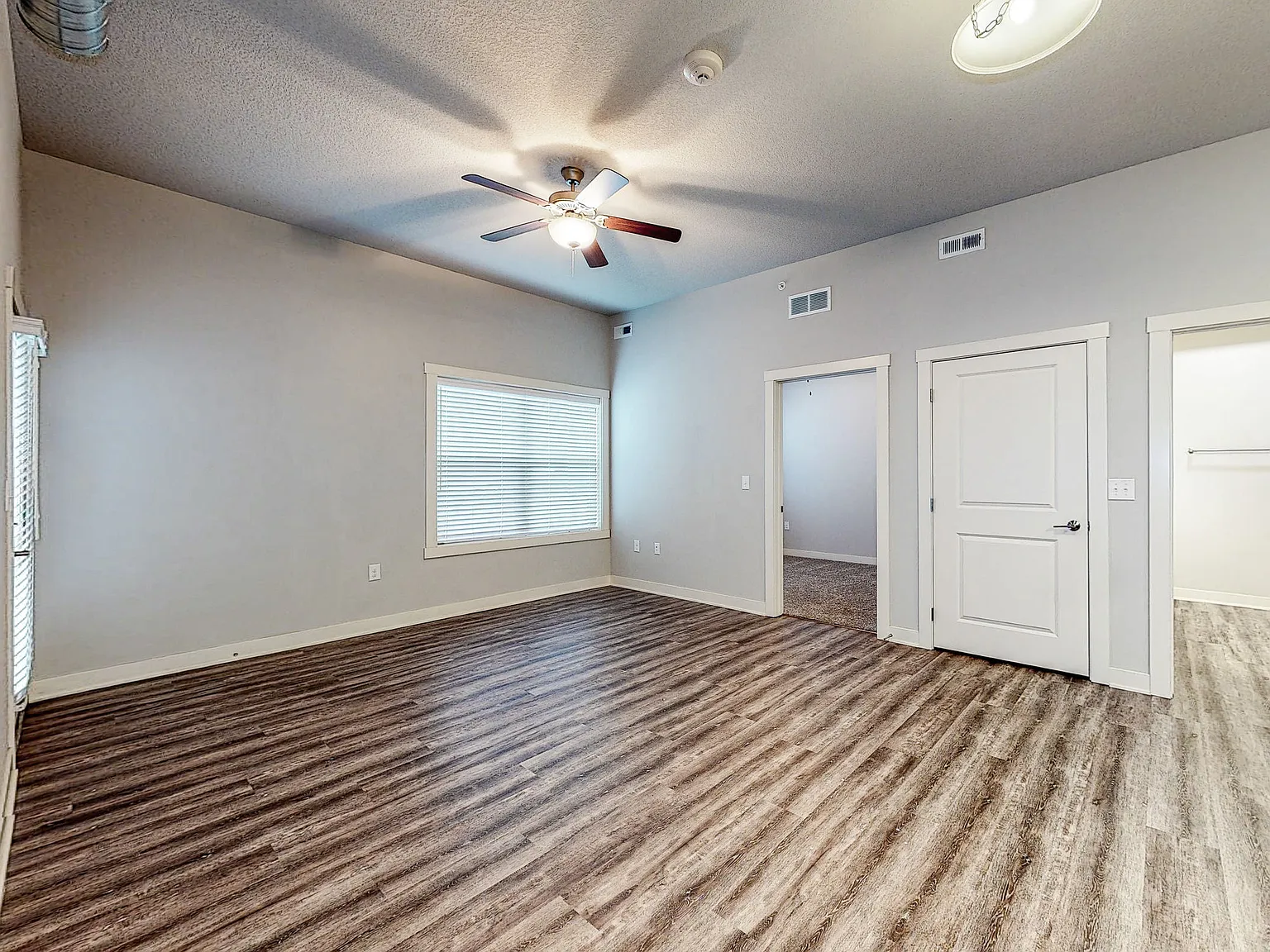 Uptown Lofts — Photo 3