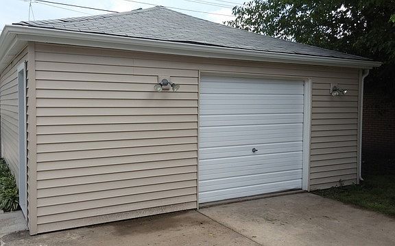 3rd image of 631 22nd Ave
