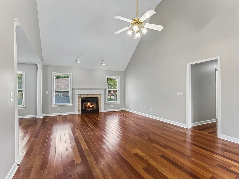 131 Savannah Ridge Dr — Photo 15