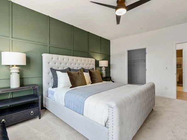 2 Winslow Ln #403