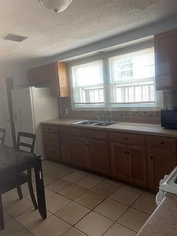 1855 Rosiere St #A — Photo 6