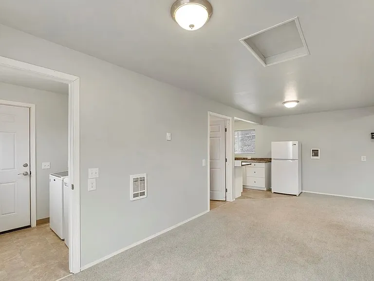 1509 Juniper St — Photo 2