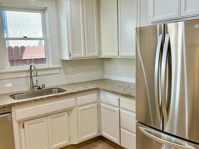 1214 E St #1/2 — Photo 20