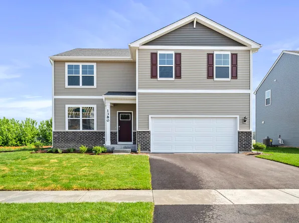 1380 Vineyard Ln, Pingree Grove, IL 60140