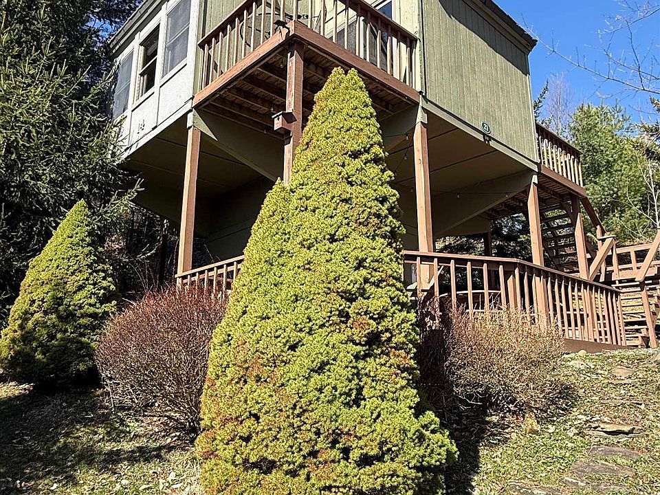 1st image of 21 Bear Lair Ln