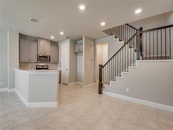 5th image of 4629 Piedras Lanzar Dr