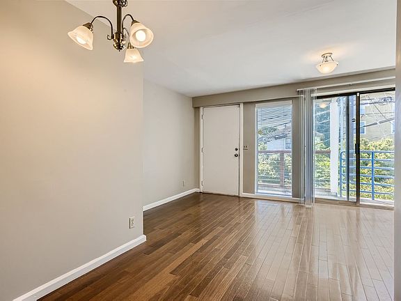 5th image of 2312 E Denny Way APT C