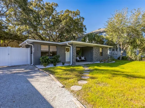 2934 W ELLIS DRIVE, TAMPA, FL 33611