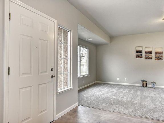4th image of 969 Sunset Meadows St