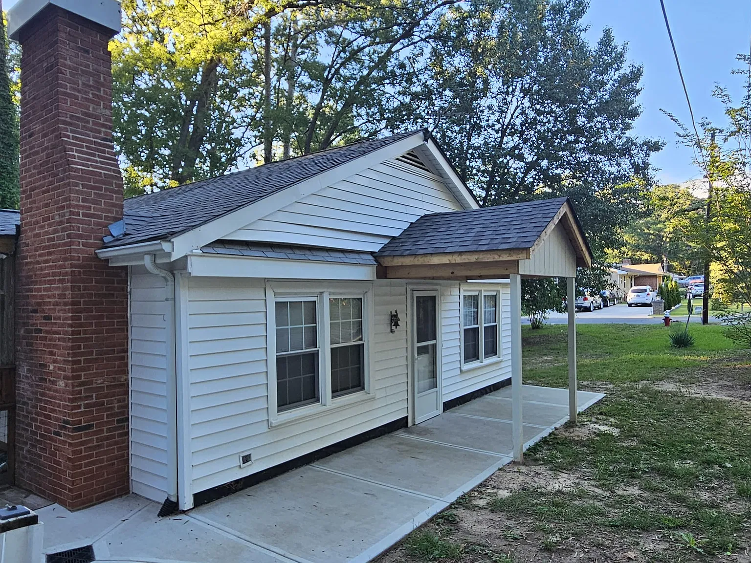 3 bed, 1200 sqft, $1,650 — Photo 3