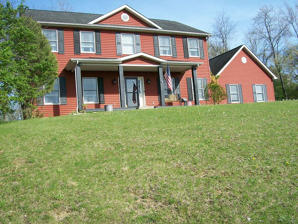 1st image of 455 Fox Hill Dr