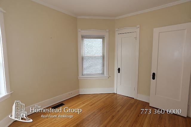 1st image of 2517 W Eastwood Ave #1