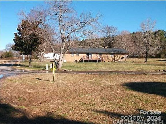 3rd image of 528 Shuford Dr