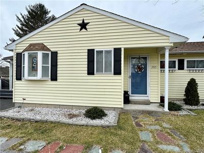 205 South Elm Street, Windsor Locks, CT, 06096