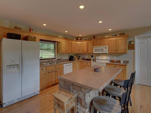 5th image of 7224 Rocky Mountain Ln