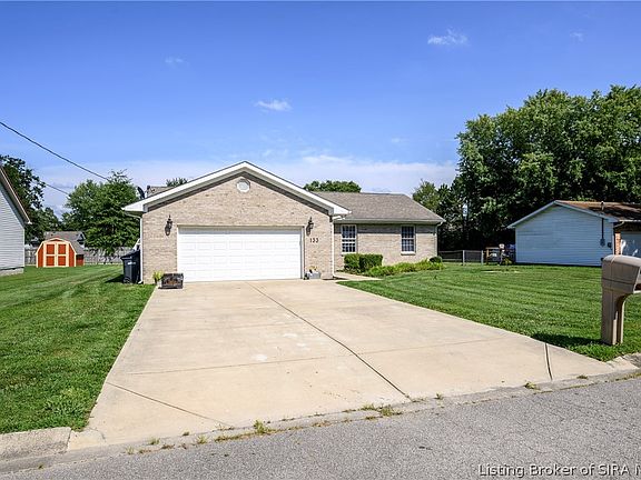 3rd image of 133 N Sharon Drive