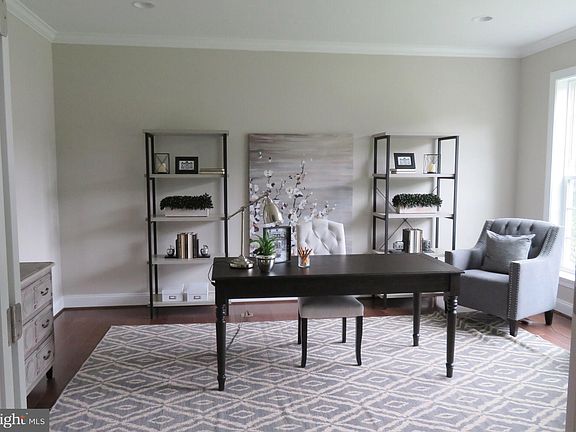 3rd image of 6567 Brooks Pl