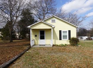 1629 15th Ave NE, Hickory, NC 28601