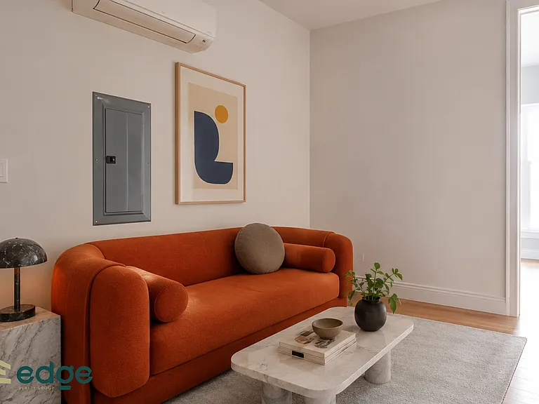 2178 Bergen St #4H — Photo 1