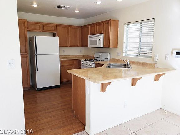 3rd image of 6535 Brook Cottage Ln
