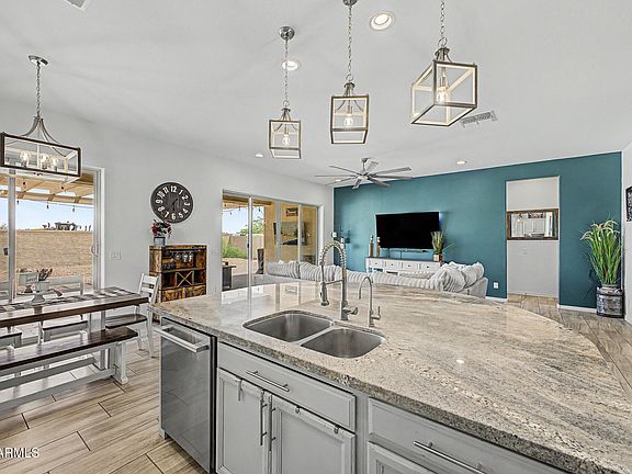 5th image of 7521 S WOODCHUTE Drive