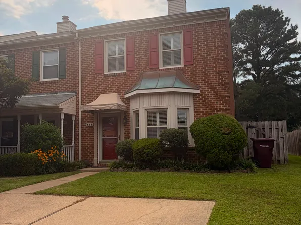 838 Creekside Cres, Chesapeake, VA 23320