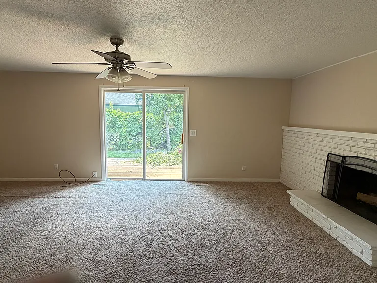 2920 N Pauley Dr — Photo 18