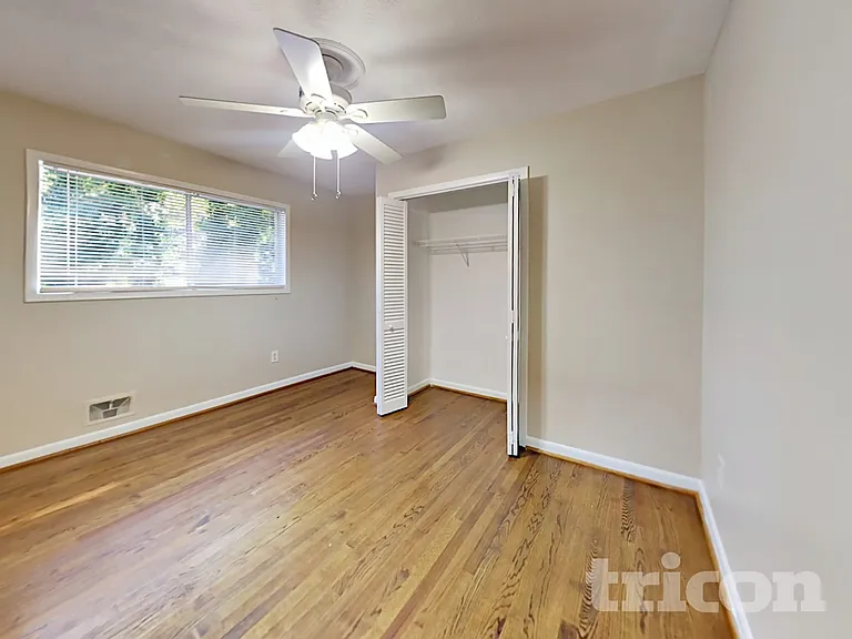 543 Barbashela Cir — Photo 16