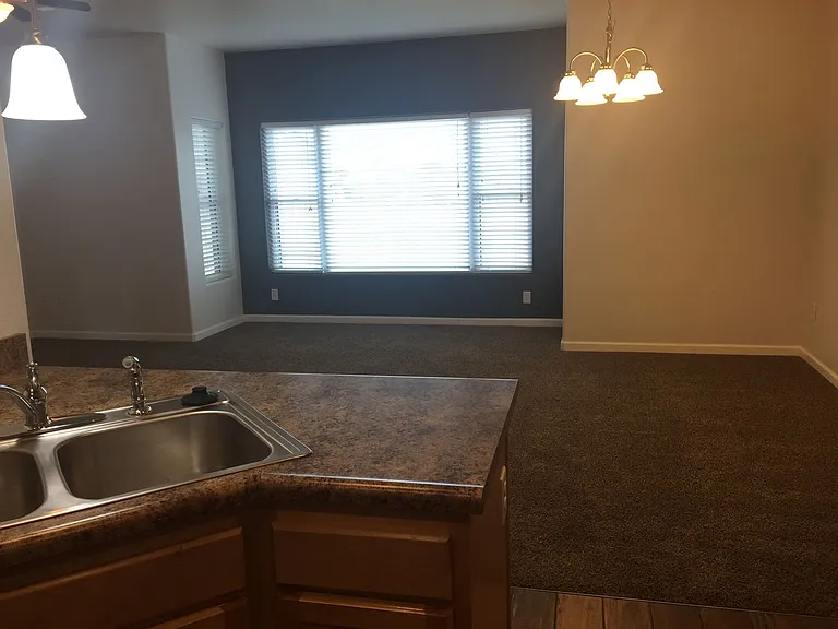 4236 Parkview Dr — Photo 2