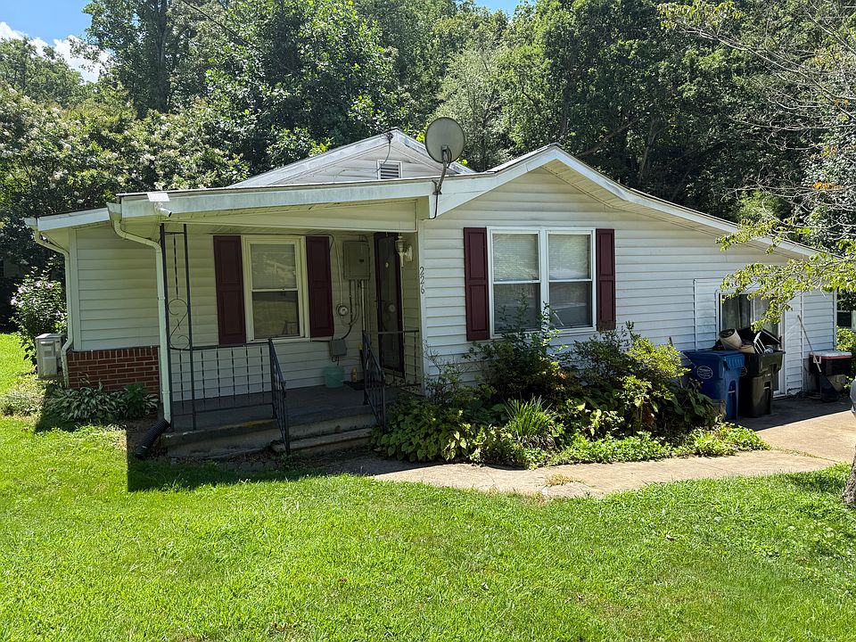1st image of 226 E Marshall St