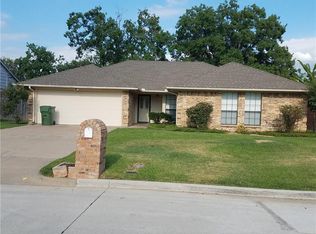 1212 Chapel Hill Dr, Mansfield, TX 76063